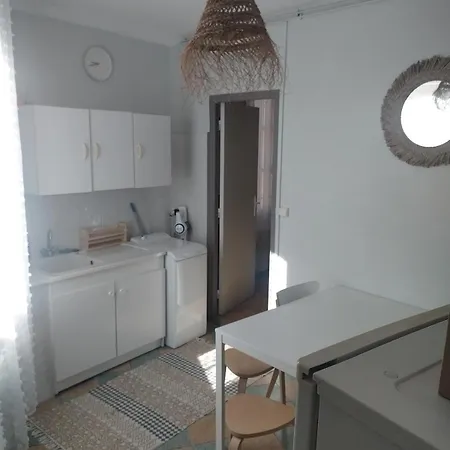 Appartement à 5 Min Des Halls *